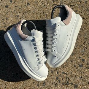 Alexander McQueen womems oversized sneakers